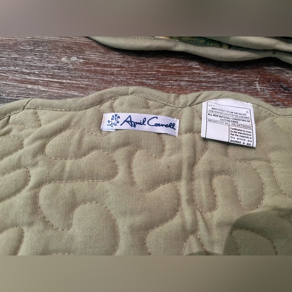 SET OF 5 APRIL CORNELL QUILTED FLORAL PLACEMATS - Picture 3 of 4